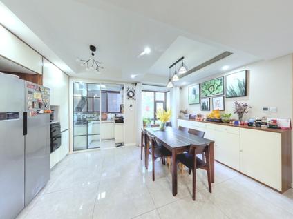 北京弘阳燕江府3室2厅123.58平低楼层/共34层