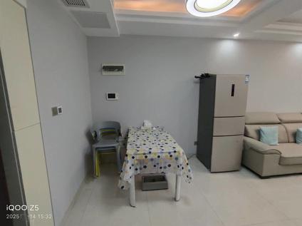 北京鑫都首府3室2厅89平低楼层/共18层