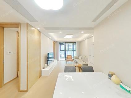 上海前滩(晶萃名邸)2室2厅96.06平低楼层/共16层