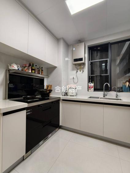 北京保利香颂3室2厅108平低楼层/共33层