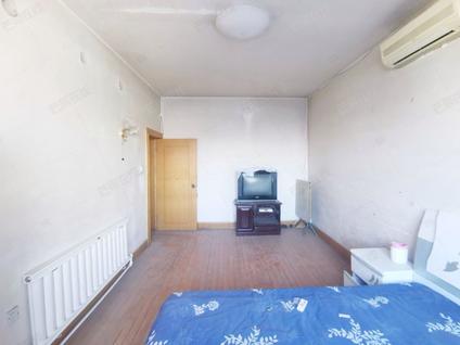 北京珠东社区2室1厅60平高楼层/共7层