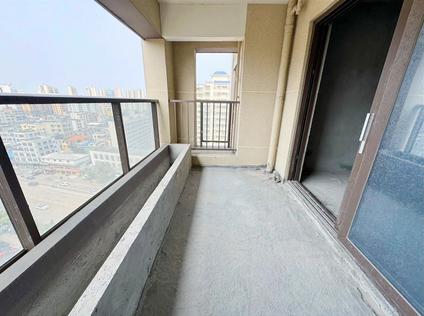 海口长弘御府4室2厅135.84平高楼层/共27层