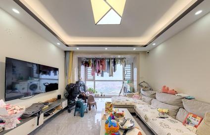 海口现代美居3室2厅91.41平中楼层/共18层