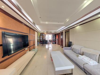 北京景山壹号3室1厅142平中楼层/共27层