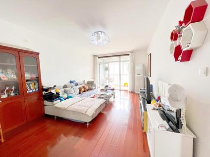 北京海信都市华彩3室2厅146.3平低楼层/共31层