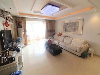 北京龙翔中央公馆3室2厅136平中楼层/共11层