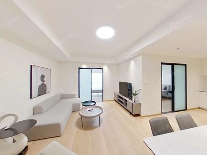 北京天辰大厦2室1厅94.84平低楼层/共24层