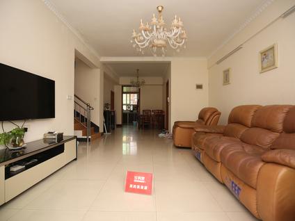 北京嘉利苑4室2厅135平高楼层/共8层