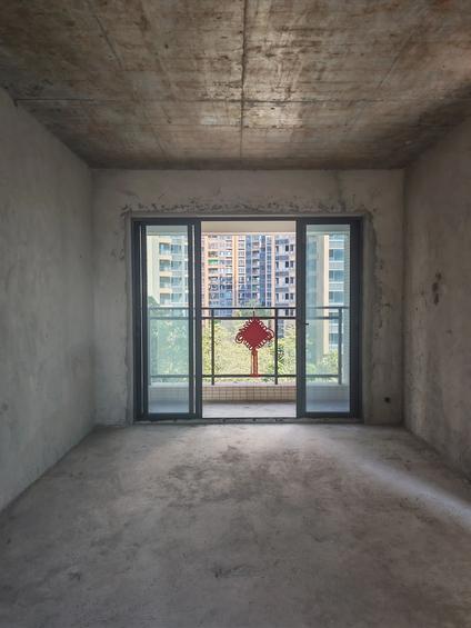 北京明泰城3室2厅97.37平低楼层/共33层