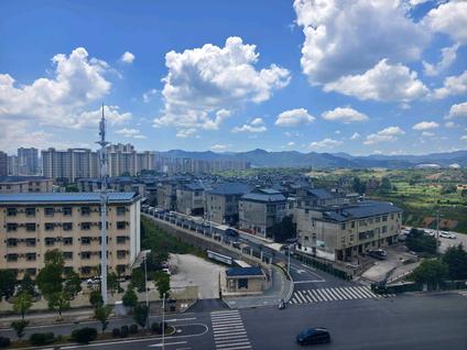 九江尚学壹品3室2厅138平高楼层/共11层