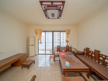 江门碧桂园滨江壹号4室2厅143平中楼层/共33层