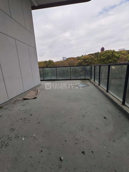 北京东都江山苑5室2厅143平低楼层/共25层