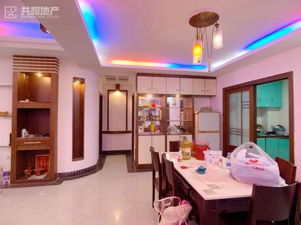 广州晓翠苑(花都)3室2厅136平高楼层/共8层