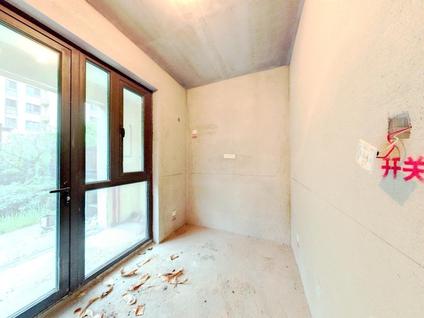 北京中海国际社区4室2厅144.01平低楼层/共7层