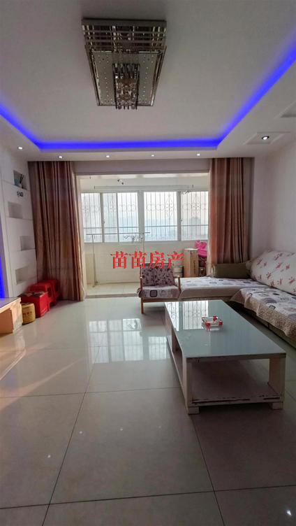 北京世博广场3室2厅139平中楼层/共17层