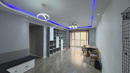 北京远大未来城3室2厅104平中楼层/共18层