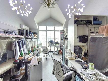 北京枫竹苑(一区)5室2厅271.3平高楼层/共4层