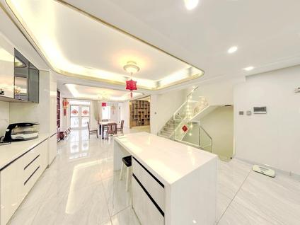 北京保亿丽景山4室3厅263.76平低楼层/共3层