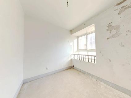 北京华美风景园(二期C区)3室2厅93.4平中楼层/共11层