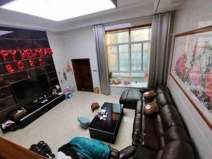 北京伟业中华苑(南苑）3室3厅190平低楼层/共3层