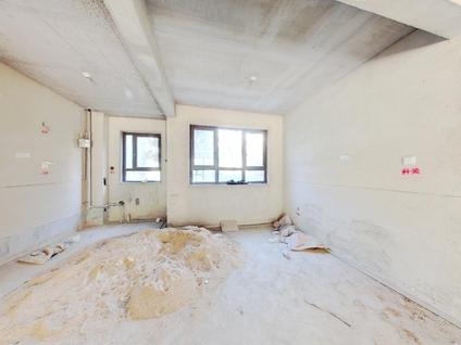 北京中海国际社区4室2厅143.56平低楼层/共7层