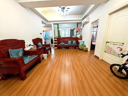 北京都市雅苑3室2厅104.45平中楼层/共8层