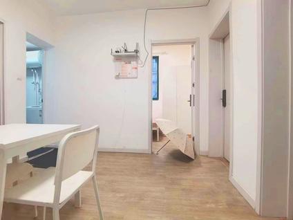 北京天景山公寓(欣荣苑)2室1厅64.78平低楼层/共6层