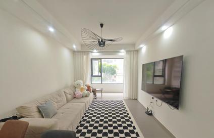 海口恩祥新城(北大华府A区)2室2厅77平低楼层/共26层