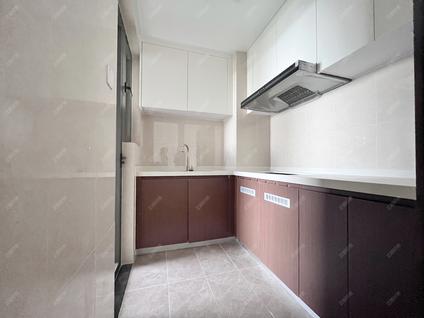 珠海绿景玺悦湾(南区)1室1厅47平高楼层/共32层