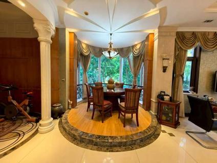 北京家景花园6室3厅328平低楼层/共1层