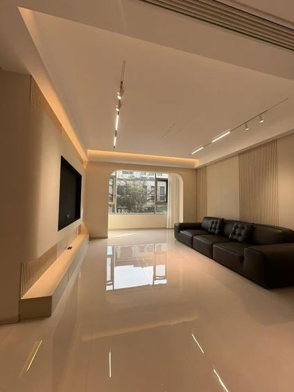 徐州中凯龙湖领墅5室1厅270平低楼层/共5层