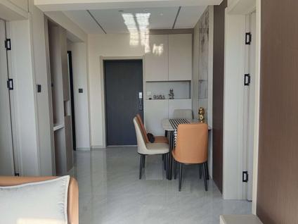 北京海澜新苑2室2厅70平高楼层/共26层