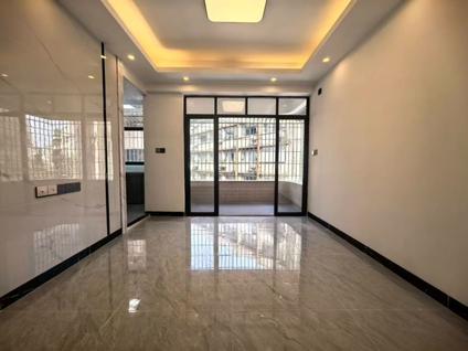 北京桥湖路3室1厅64平中楼层/共8层