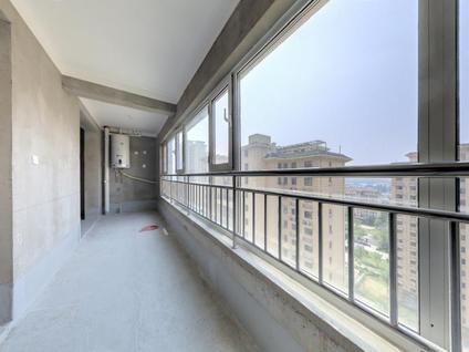 北京房源君悦华府4室2厅180平中楼层/共24层