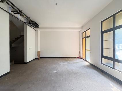 北京江与城(原山)4室2厅270平低楼层/共1层