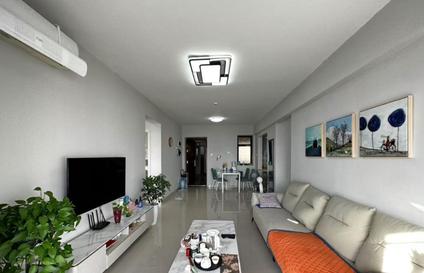 海口骏豪仕家2室2厅89.62平低楼层/共32层