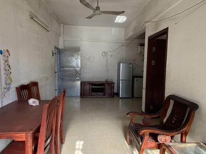 江门江南路1室1厅45平中楼层/共8层