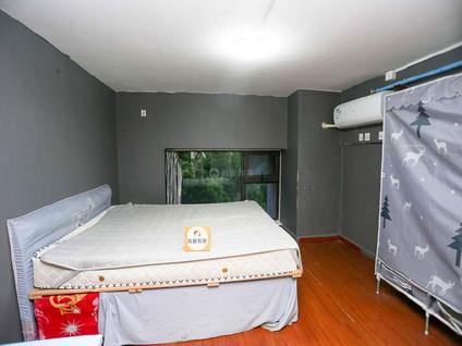 上海旭辉U天地1室1厅48平低楼层/共12层