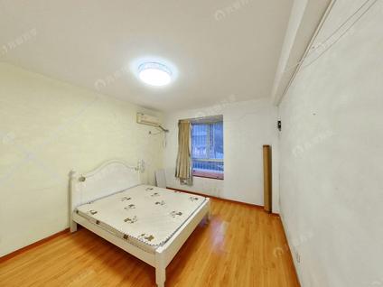 北京漾河公寓5室1厅97.39平低楼层/共6层