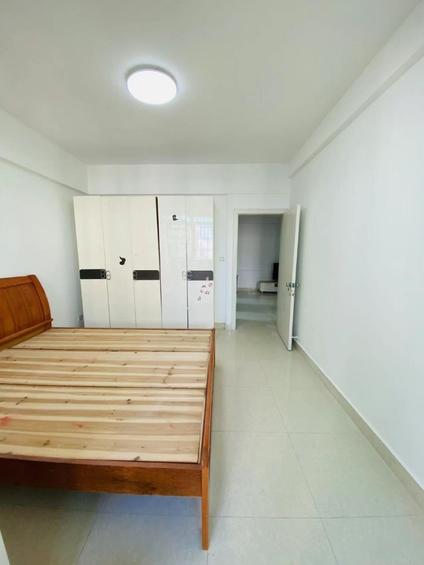 北京虹冠大厦2室2厅81.36平中楼层/共17层