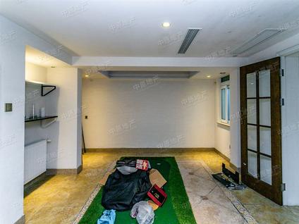 上海绿地景汇佳苑4室2厅294.47平低楼层/共3层