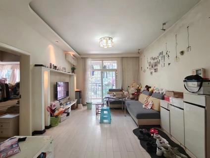 重庆菲尔小城2室2厅76.24平低楼层/共11层