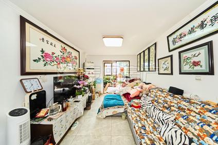 北京安新路6号院3室1厅113.24平低楼层/共28层