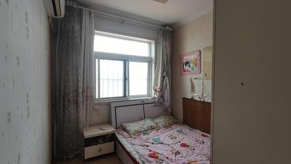 北京深蓝华庭2室1厅81平高楼层/共28层