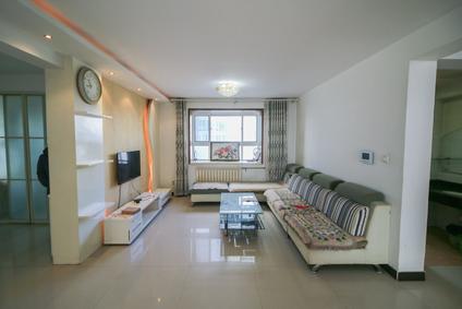 北京天宏小区3室2厅140平低楼层/共17层