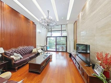 北京翠屏国际城(水杉苑)3室2厅208.37平低楼层/共4层