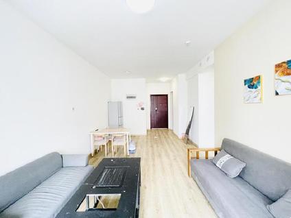 济南绿地IFC中央公馆B2地块3室2厅105平中楼层/共22层