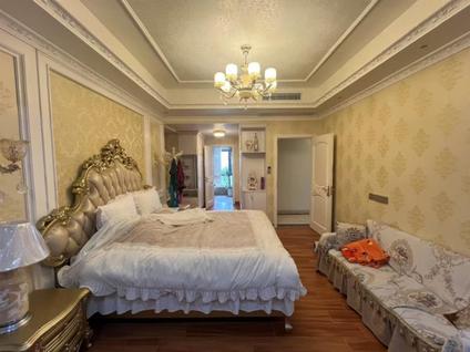 海口蓝城一号4室2厅123.5平中楼层/共32层