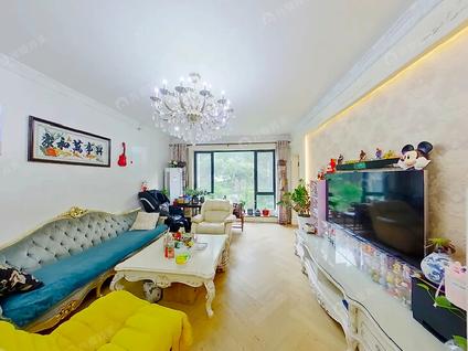 北京天际万象高尔夫花园4室2厅122.39平低楼层/共18层