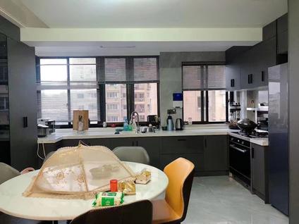 北京21世纪家园4室2厅182平高楼层/共6层